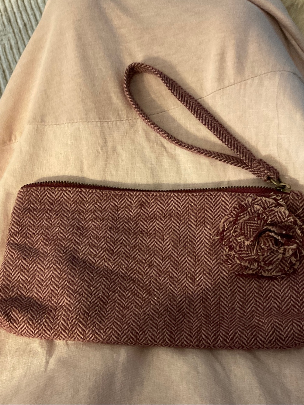 Y2K Vintage Old Navy woven herringbone tweed Wristlet Clutch with Floral Accent
